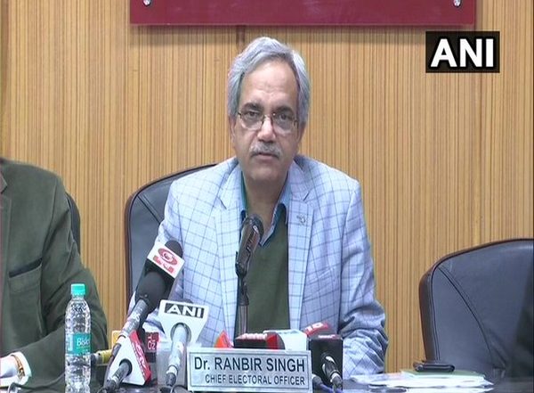 India News | Delhi Chief Electoral Officer Directs Officers to Boost Up Enrolment of Young Voters, Monitor SSR Activities