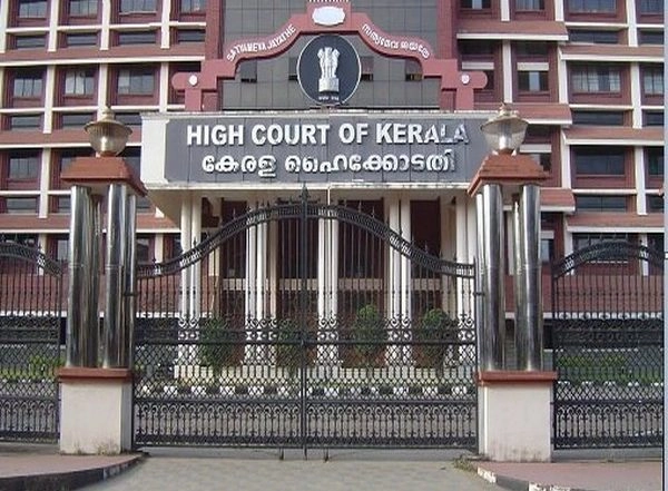 India News | Driver of Car Which Allegedly Chased Ex-Miss Kerala Not Arraigned as an Accused, State Govt Tells Kerala HC