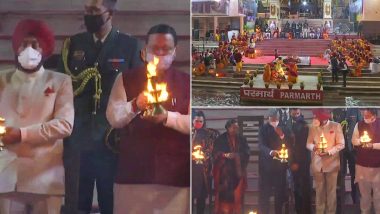 President Ram Nath Kovind Performs 'Ganga Aarti' in Rishikesh (Watch Video & Pics)