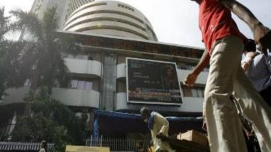 Sensex Slumps 949 Points as Omicron Spreads in India; Investors Lose Rs 4.29 Lakh Crore