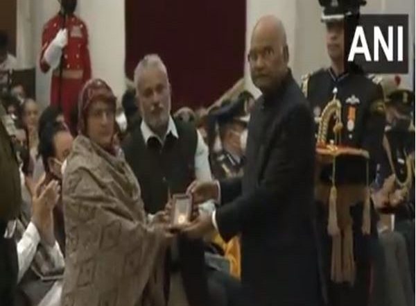 India News | J-K SPO Ashiq Hussain Malik Conferred with Shaurya Chakra Posthumously