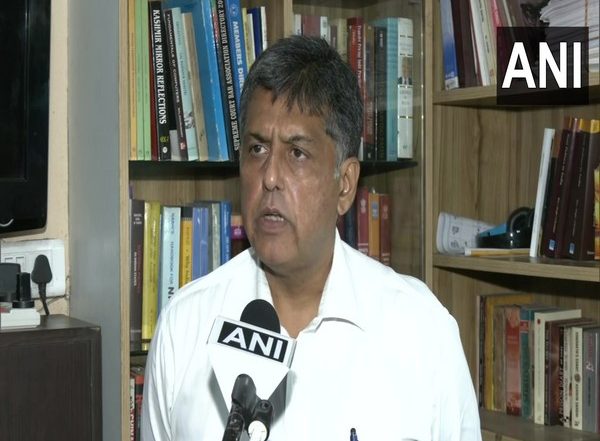 India News | Manish Tewari Submits Dissent Note to JPC, Says Data Protection Bill Has 'inherent Design Flaw'