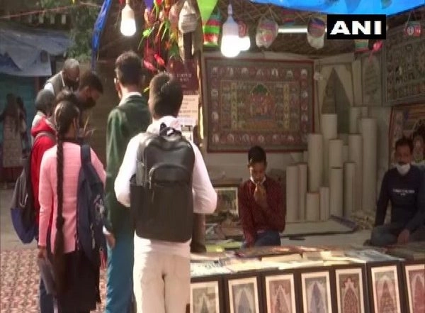 India News |  Aadi Mahotsav: Tribal Festival at Dilli Haat Sees Footfall of 8000-10,000 People Daily