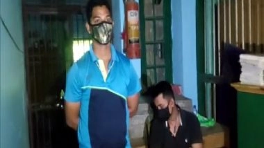 India News | Odisha: Four Cops Caught 'smuggling' Teakwood in Police Van at Paralakhemundi