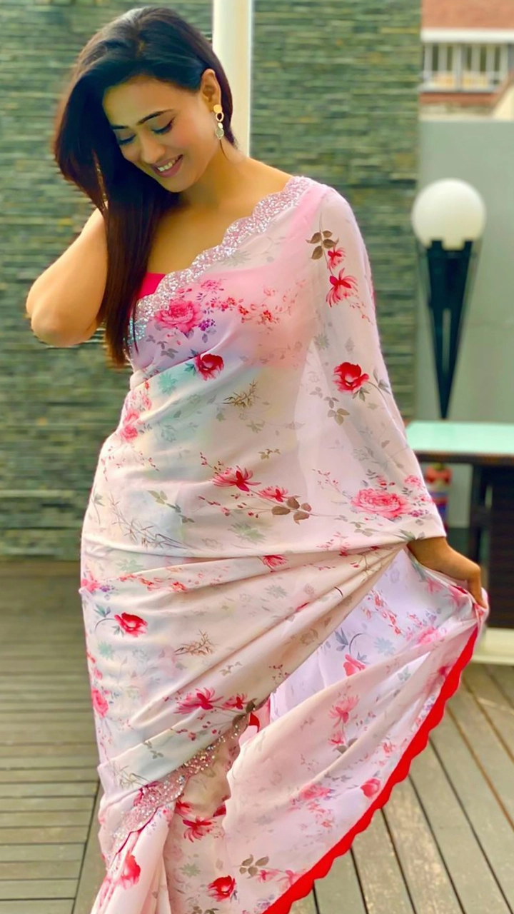 Best Saree Looks of Shweta Tiwari That Will Make You Fall in Love With TV Star!