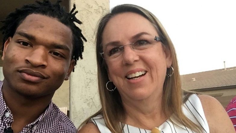 The Thanksgiving Text: Netflix To Make A Movie On Arizona Grandma Who Accidentally Invites A Stranger For Thanksgiving Dinner