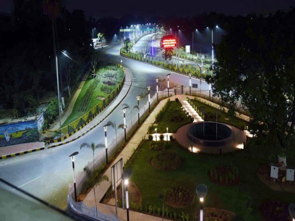India News | COVID-19: Gujarat Imposes Night Curfew in 8 Cities - Vimarsana News