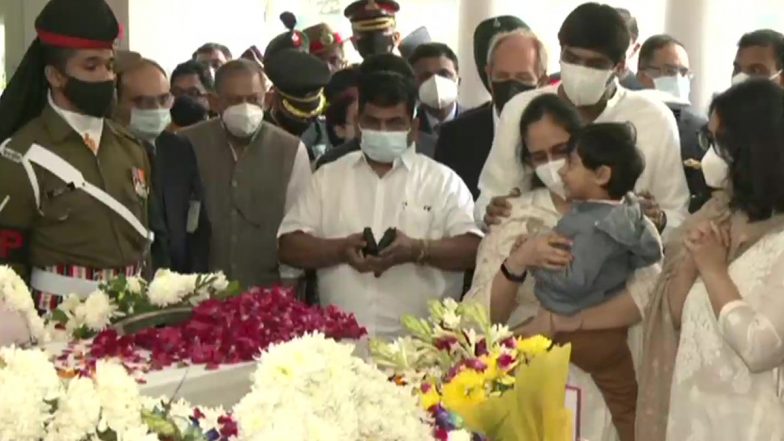 IAF Helicopter Crash: Daughters of CDS General Bipin Rawat and Madhulika Rawat Pay Their Last Respects to Their Parents