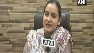 India News | 2022 UP Polls: Yadav Family Reunites as Aparna Yadav Seeks Votes for Akhilesh Yadav