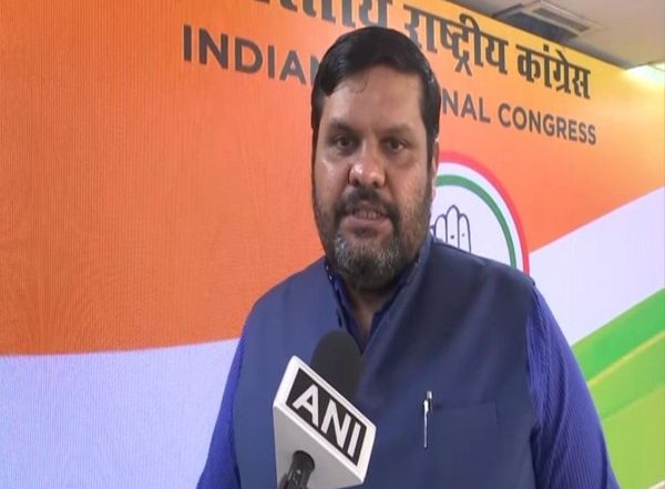 India News |  Centre Silent on China's Renaming Indian Villages, Doing USD 100 Bn Trade: Congress