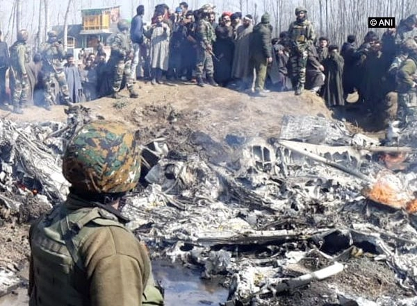 India News | Govt Orders 'tri Service' Enquiry into IAF Helicopter Crash That Claimed Lives of CDS Bipin Rawat, His Wife, 11 Other Defence Personnel