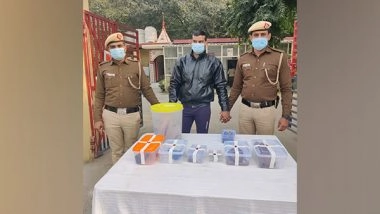 India News | Delhi Man Arrested for Impersonating as Cop to Extort Money