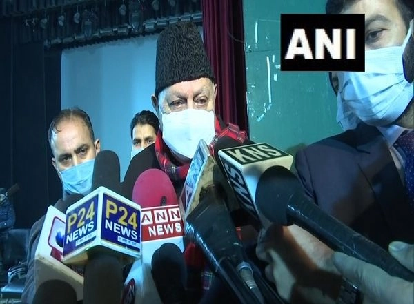 India News | Farooq Abdullah Demands Judicial Inquiry into Hyderpora Encounter, Says Probe Report is False