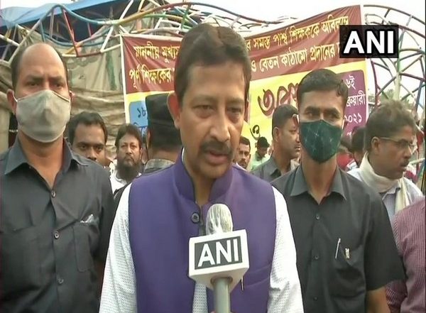 India News | Centre Withdraws Security Cover of Former West Bengal Minister Rajib Banerjee
