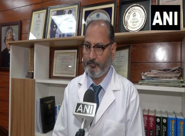 India News | We Are Preparing for Diagnosis, Gene Sequencing of 'Omicron' Variant on Large Scale, Says Senior LNJP Doctor
