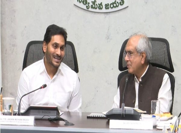 India News | NITI Aayog VC Meets Andhra Pradesh CM, Appreciates 'remarkable Schemes' of State Govt