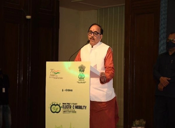 India News | Indian Auto Sector Must Go Global, Look for Major Share of Global Electric Auto Market: Union Minister Mahendra Nath Pandey