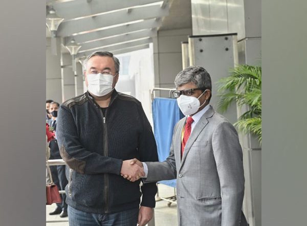 World News | Kazakhstan Foreign Minister Arrives in India, to Attend 3rd Meeting of India-Central Asia Dialogue