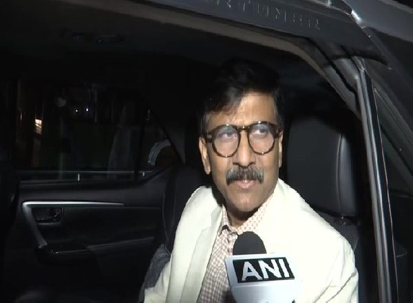 India News | Winter Session: Govt Has Called Meeting of 5 Political Parties over Suspension of Their MPs Tomorrow, Says Sanjay Raut