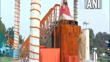 India News | PM Modi Offers Prayers to Sant Ravidas in Varanasi After Kashi Vishwanath Corridor Inauguration