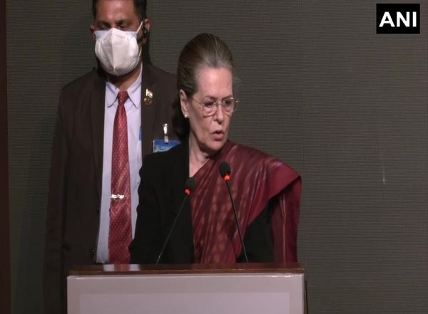 India News | 1971 Was Finest Year of Indira: Sonia Gandhi on Completion of 50 Years of Bangladesh Liberation War