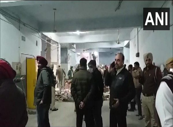 India News | Another Injured in Ludhiana Court Explosion Admitted to Hospital, Tally of Injured Goes Up to 6
