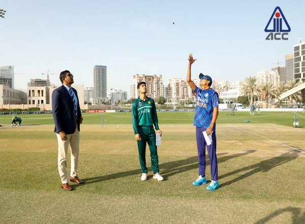 Sports News | U19 Asia Cup: Raj Bawa Puts Up Spirited Show but Pakistan Defeat India in Nail-biter