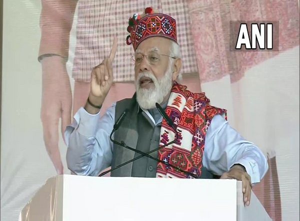 India News |    'They Will Get Time to Study and Make Their Careers': PM Modi Backs Increasing Marriage Age for Women