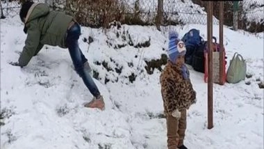India News | J-K: Tourists Enjoy First Snowfall at Patnitop