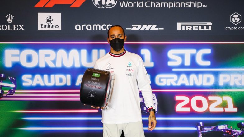 Lewis Hamilton Preps up for Formula 1 2022 Season, Goes for a Morning Run (Watch Video)