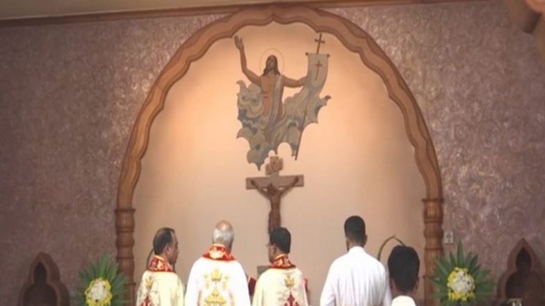 Christmas 2021: Midnight Mass Held at St Thomas Mount Church in Kochi with Limited Gathering Amid COVID-19 Restrictions