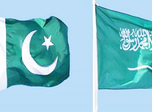 World News | Pakistan-Saudi Rift Widens After OIC Foreign Ministers Summit