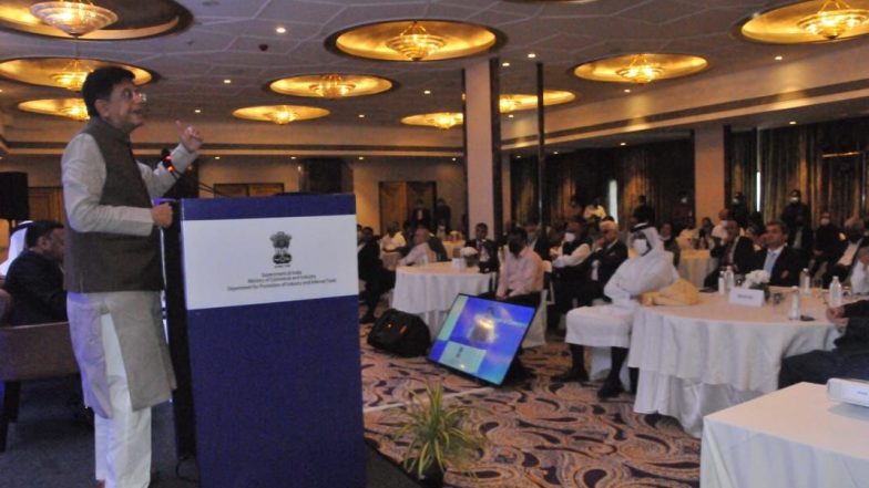 World News | Piyush Goyal Interacts with Exporters, Businesses to Enhance Market Access for India in UAE