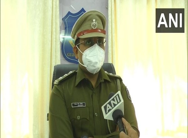 India News | Probe on After Suspicious Pigeons with Device on Legs Found in Gujarat