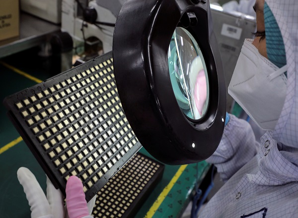 World News | India's USD10 Billion Chip Incentive: Which Singapore Companies May Jump in