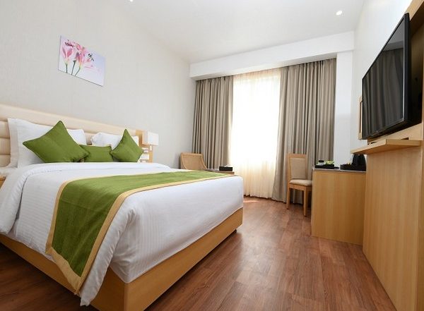 India News | Omicron Scare: Hotels in Delhi See Less Bookings for Second Consecutive Year
