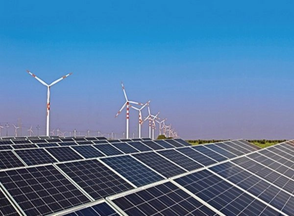 World News | With Eye on China, US Backs Solar Panels India Deal