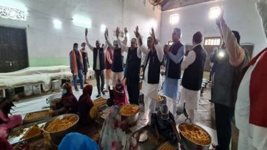 India News | BJP to Distribute 'prasad', Booklet to Around 8 Lakh Houses on Dec 13 After Inauguration of Kashi Vishwanath Corridor