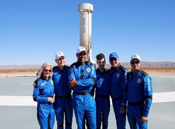 World News | Jeff Bezos' Blue Origin Blasts Third Private Crew into Space