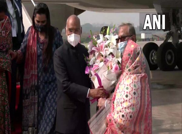 World News | President Kovind Arrives in Dhaka to Attend Bangladesh's 50th Victory Day Celebrations as Guest of Honour