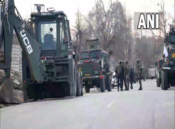 India News | 2 LeT Terrorists Killed in Encounter in J-K's Shopian
