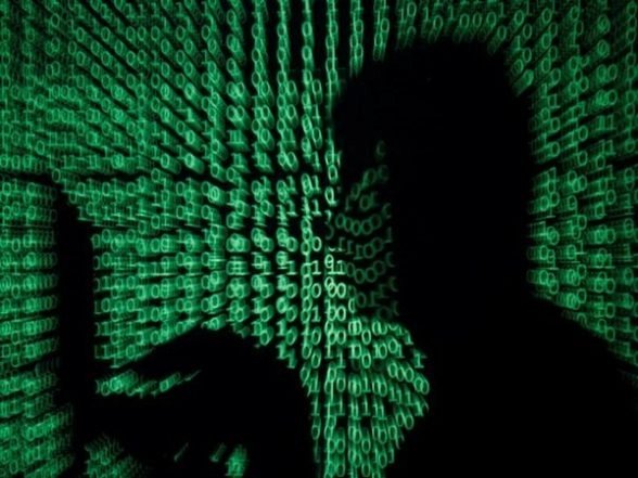 Ukraine Hit by Massive Cyber Attack Amid Standoff With Russia