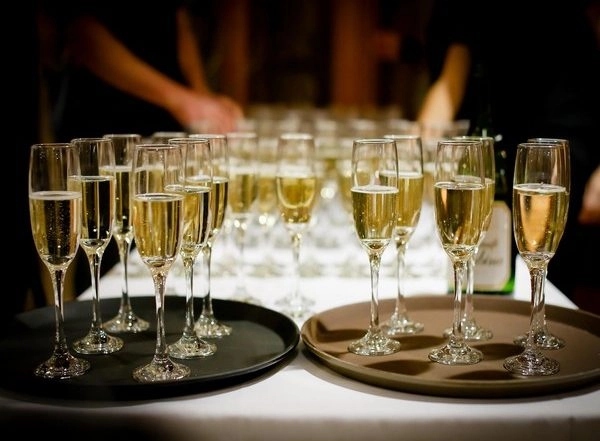 Lifestyle News | Study Finds How to Make Apple Spirits Taste Better