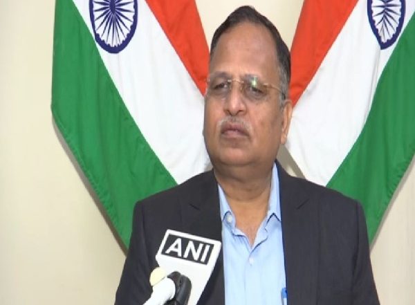 India News | Delhi Govt Plans to Stop Entry of Non-vaccinated People in Public Places from December 15: Sources