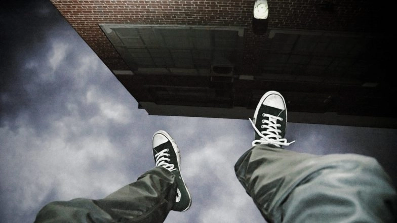 West Bengal: Depressed Patient Jumps off 8th Floor of Hospital in Kolkata; Extremely Critical
