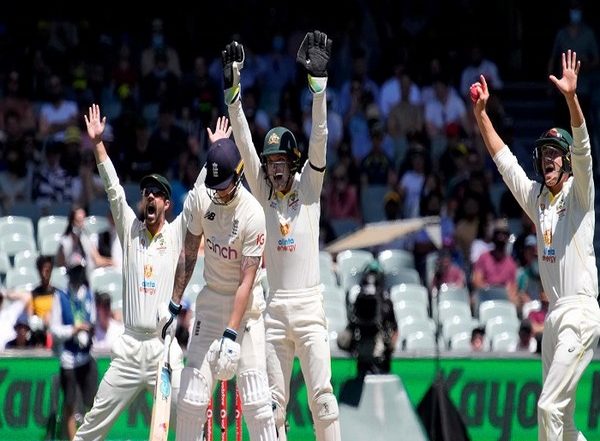 Sports News | Ashes: Buttler Holds the Fort as Australia Require 2 Wickets to Win 2nd Test (Tea)