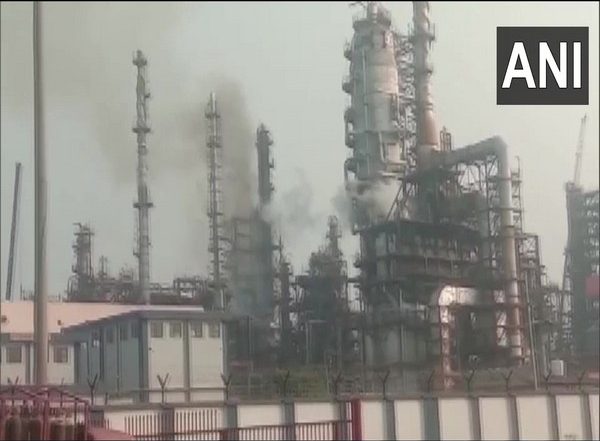 India News | 3 Died, over 30 Injured in Fire Incident in West Bengal's Haldia