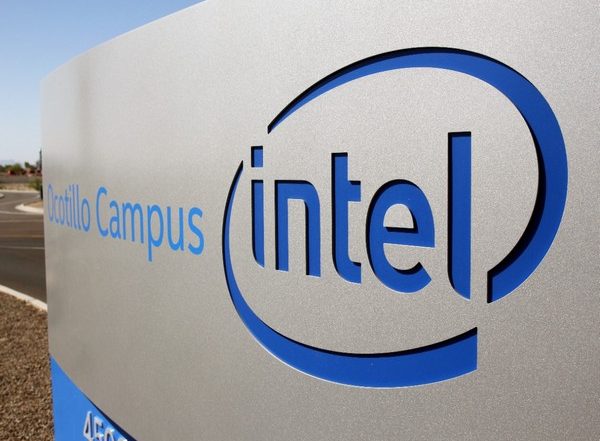Business News | IT Minister Vaishnaw Welcomes Intel to India After Company Lauds Centre's Decision on Semiconductors