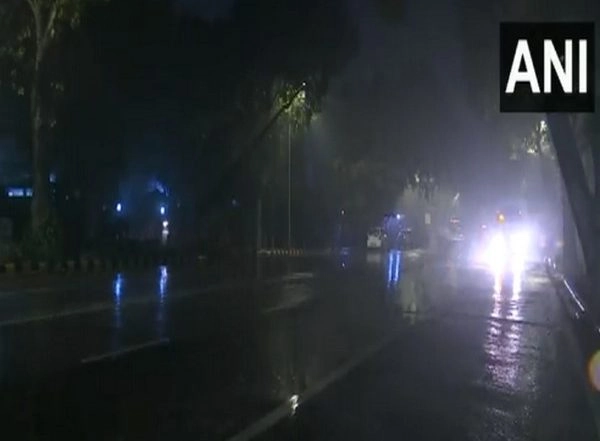 India News | Light Rains Predicted over Delhi-NCR, AQI in Severe Category