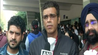 India News | Safdarjung Hospital Doctors Continue Their Protest to Expedite NEET-PG Counselling
